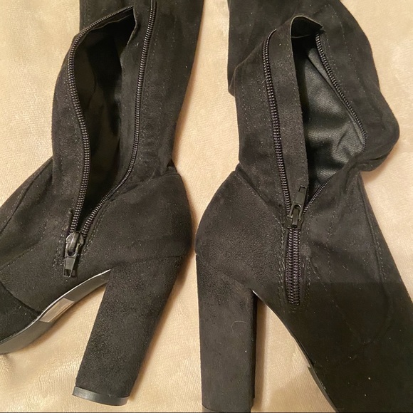 Fashion Nova knee high suede zip up boots - Picture 2 of 4